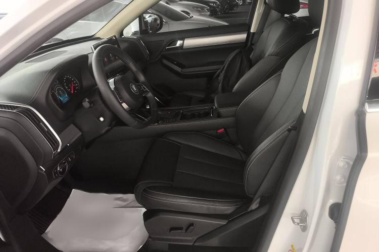 Used BYD Tang 2019 2.0T Automatic SmartConnect Prestige 7-Seater China VI Standard Left Front Seat