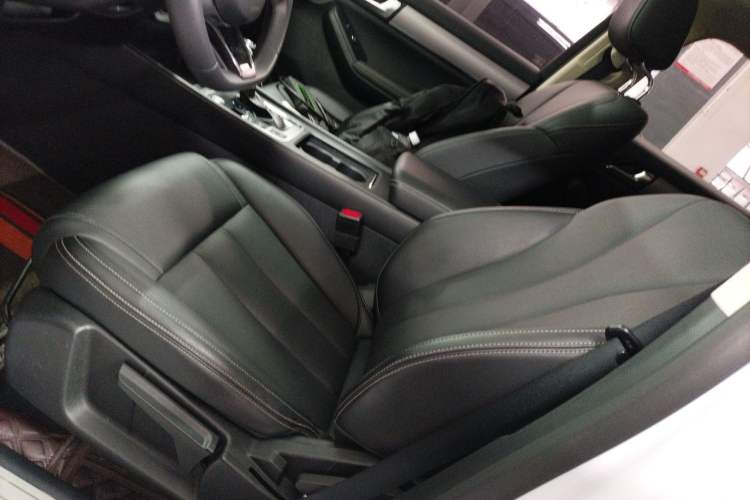 Used BYD Tang 2019 2.0T Automatic SmartConnect Luxury Edition 7 Seats China VI Standard Left Front Seat