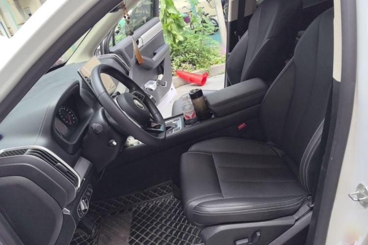 Used BYD Tang 2019 2.0T Automatic SmartConnect Prestige 7-Seater China VI Standard Left Front Seat