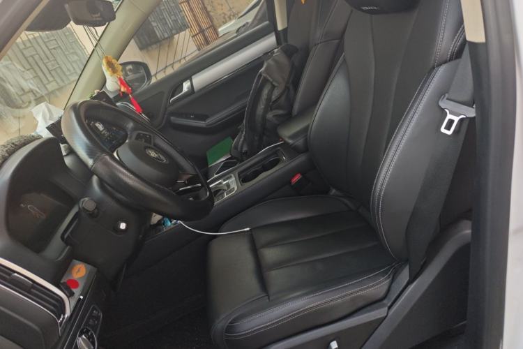 Used BYD Tang 2019 2.0T Automatic SmartConnect Luxury 7-Seater China VI Standard Left Front Seat
