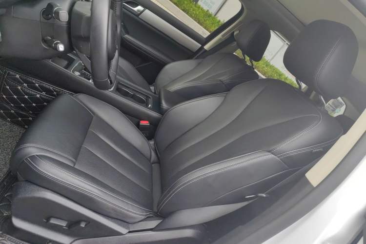 Used BYD Tang 2019 2.0T Automatic SmartConnect Prestige 5-Seater China VI Standard Left Front Seat