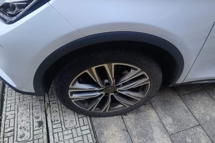 Used BYD Tang 2019 2.0T Automatic SmartConnect Luxury 7-Seater China VI Standard Left Front Wheel Hub