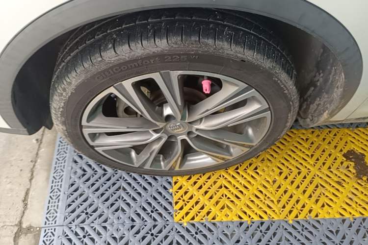 Used BYD Tang 2019 2.0T Automatic SmartConnect Prestige 5-Seater China VI Standard Left Front Wheel Hub