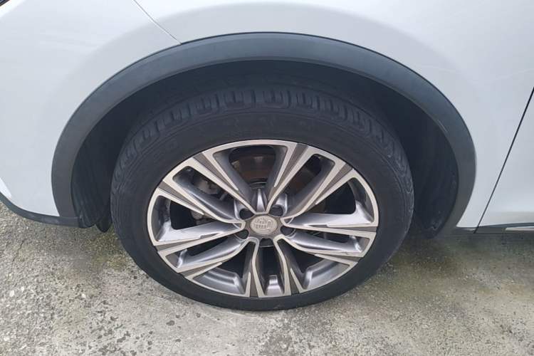 Used BYD Tang 2019 2.0T Automatic SmartConnect Prestige 7-Seater China VI Standard Left Front Wheel Hub