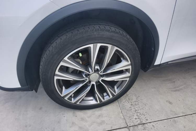 Used BYD Tang 2019 2.0T Automatic SmartConnect Prestige 7-Seater China VI Standard Left Front Wheel Hub