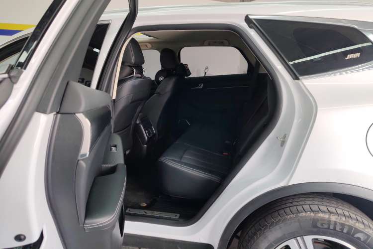 Used BYD Tang 2019 2.0T Automatic SmartConnect Luxury Edition 5 Seats China VI Standard Left Rear Seat