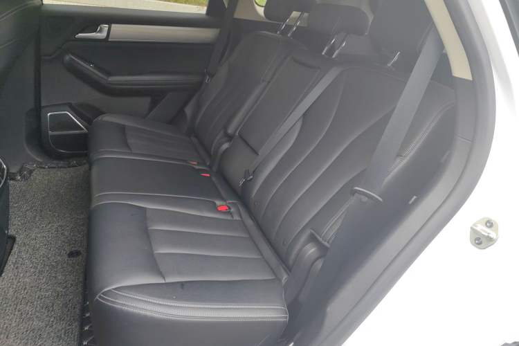 Used BYD Tang 2019 2.0T Automatic SmartConnect Prestige 5-Seater China VI Standard Left Rear Seat