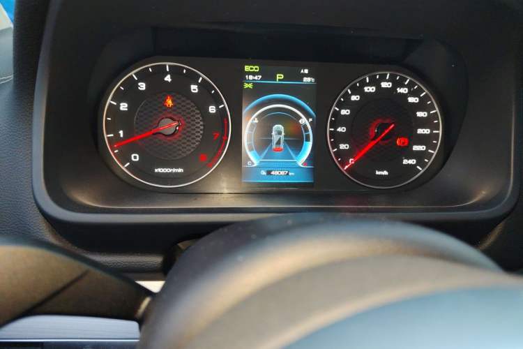 Used BYD Tang 2019 2.0T Automatic SmartConnect Luxury Edition 7 Seats China VI Standard Odometer Close Up