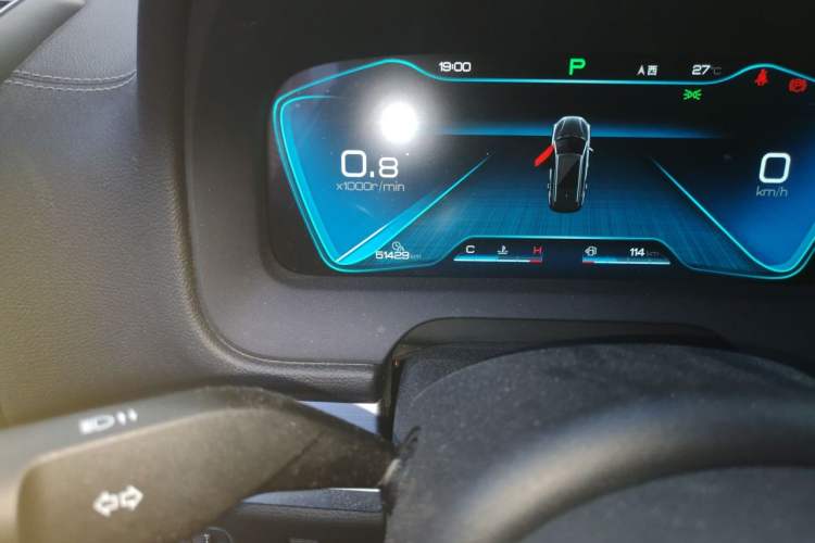 Used BYD Tang 2019 2.0T Automatic SmartConnect Luxury 7-Seater China VI Standard Odometer Close Up