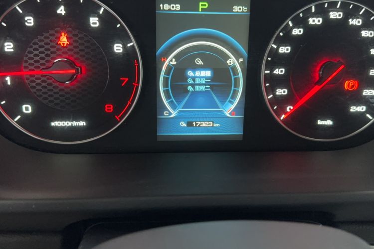 Used BYD Tang 2019 2.0T Automatic SmartConnect Luxury Edition 5 Seats China VI Standard Odometer Close Up