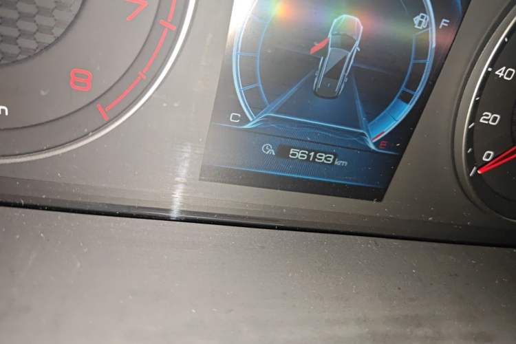 Used BYD Tang 2019 2.0T Automatic SmartConnect Luxury Edition 7 Seats China VI Standard Odometer Close Up
