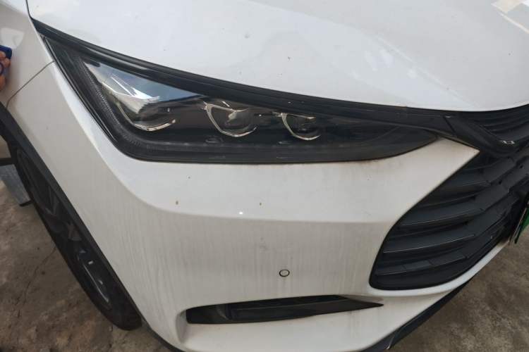 Used BYD Tang 2019 2.0T Automatic SmartConnect Luxury 7-Seater China VI Standard Right Front Headlight