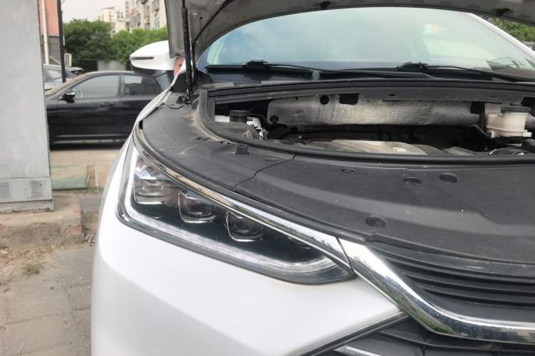 Used BYD Tang 2019 2.0T Automatic SmartConnect Prestige 7-Seater China VI Standard Right Front Headlight