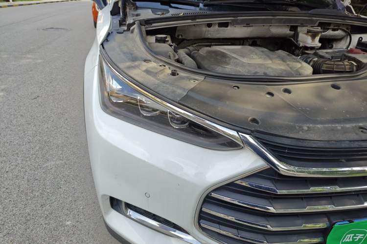 Used BYD Tang 2019 2.0T Automatic SmartConnect Prestige 7-Seater China VI Standard Right Front Headlight