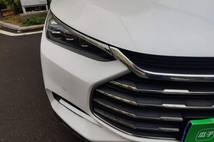 Used BYD Tang 2019 2.0T Automatic SmartConnect Prestige 7-Seater China VI Standard Right Front Headlight