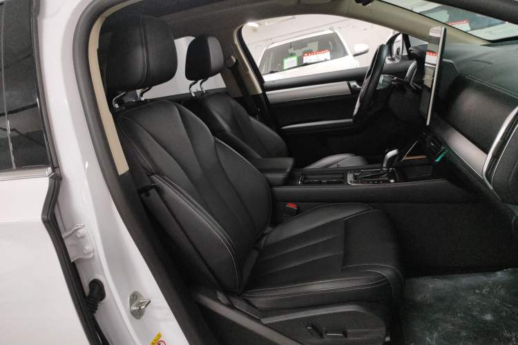 Used BYD Tang 2019 2.0T Automatic SmartConnect Prestige 5-Seater China VI Standard Right Front Seat