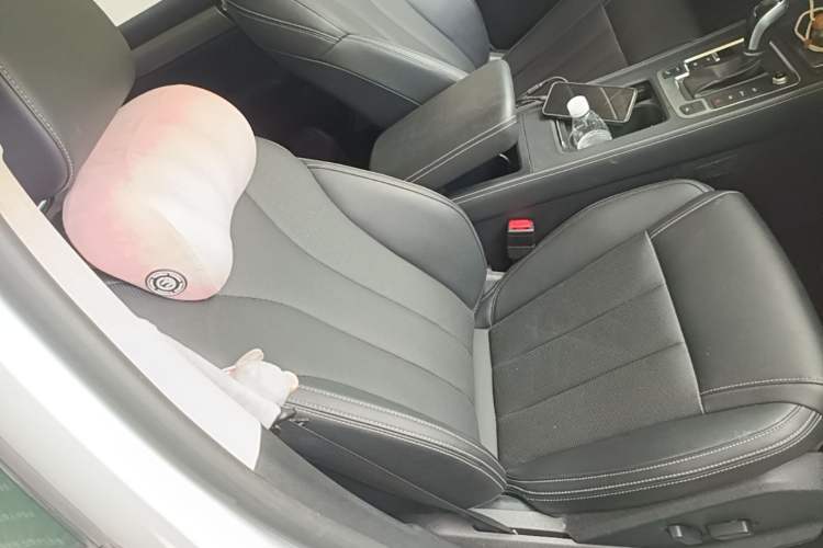 Used BYD Tang 2019 2.0T Automatic SmartConnect Prestige 5-Seater China VI Standard Right Front Seat