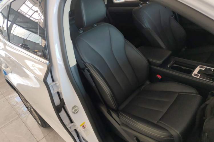 Used BYD Tang 2019 2.0T Automatic SmartConnect Prestige 5-Seater China VI Standard Right Front Seat
