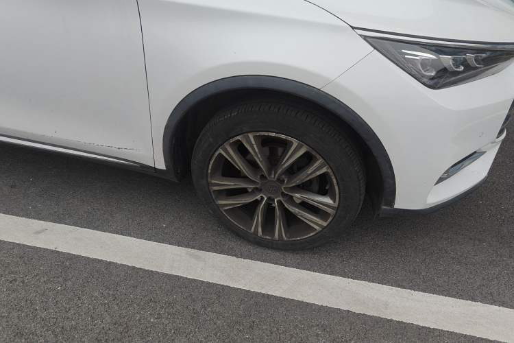 Used BYD Tang 2019 2.0T Automatic SmartConnect Luxury 7-Seater China VI Standard Right Front Wheel Hub