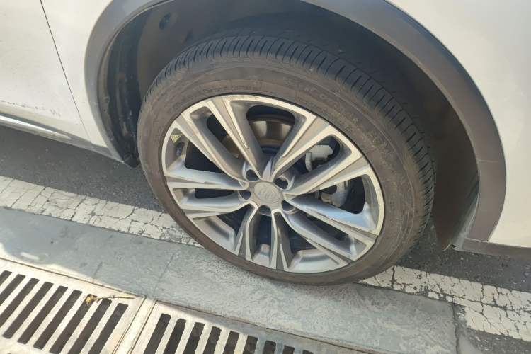 Used BYD Tang 2019 2.0T Automatic SmartConnect Luxury 7-Seater China VI Standard Right Front Wheel Hub