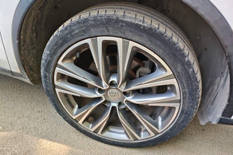Used BYD Tang 2019 2.0T Automatic SmartConnect Luxury 7-Seater China VI Standard Right Front Wheel Hub