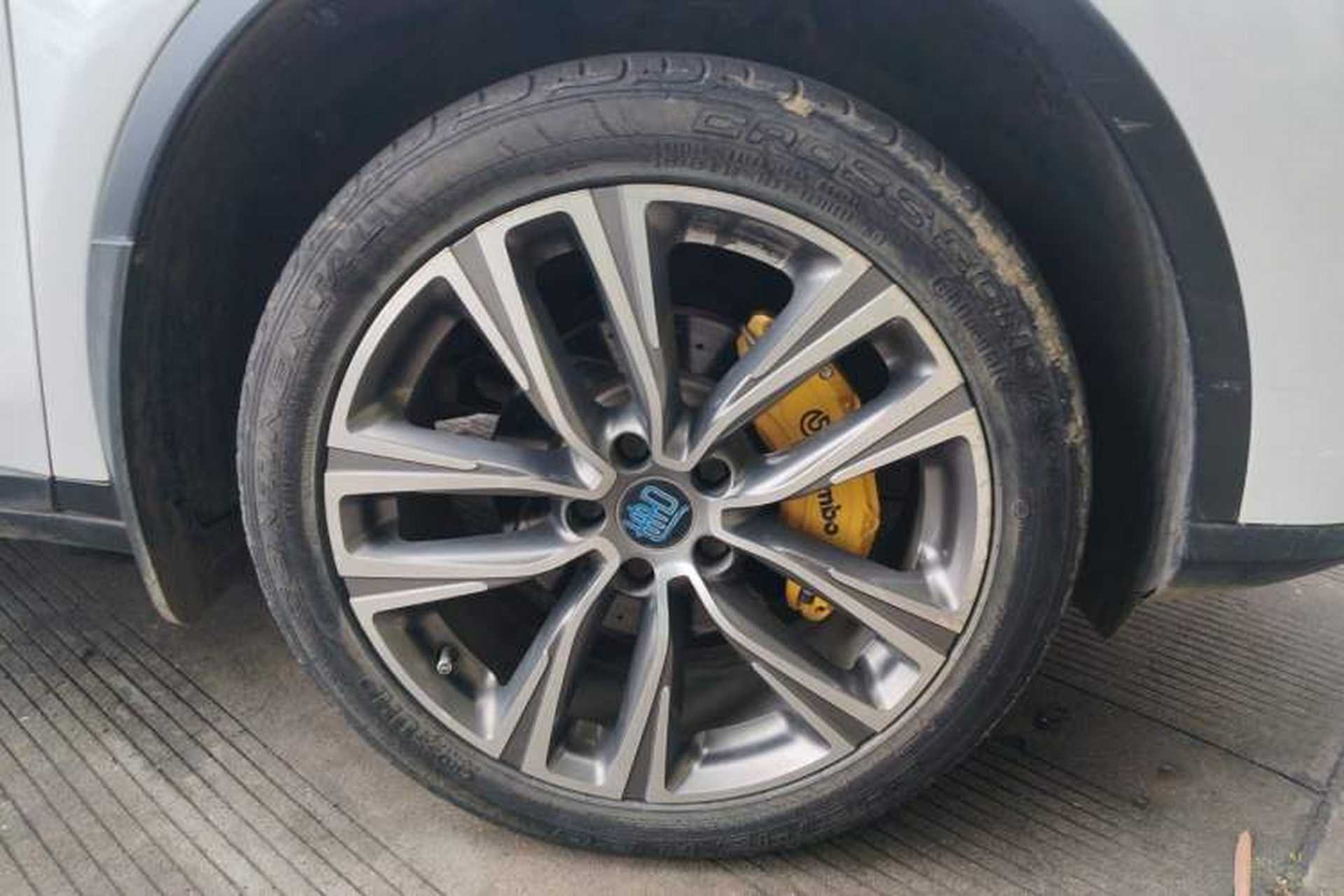 Used BYD Tang 2019 2.0T Automatic SmartConnect Prestige 7-Seater China VI Standard Right Front Wheel Hub