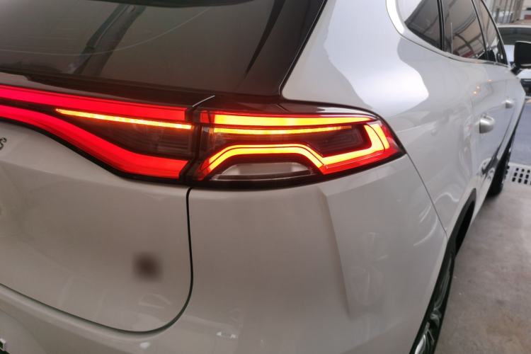 Used BYD Tang 2019 2.0T Automatic SmartConnect Prestige 7-Seater China VI Standard Right Rear Taillight