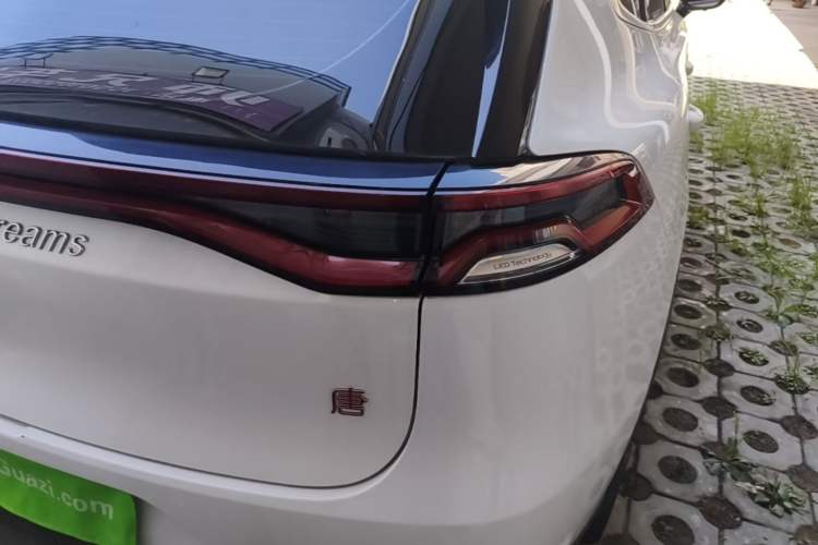Used BYD Tang 2019 2.0T Automatic SmartConnect Luxury Edition 5 Seats China VI Standard Right Rear Taillight