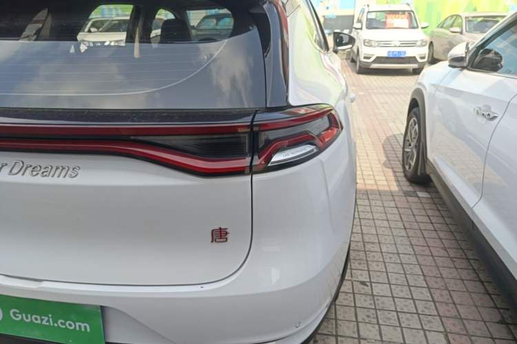 Used BYD Tang 2019 2.0T Automatic SmartConnect Prestige 5-Seater China VI Standard Right Rear Taillight