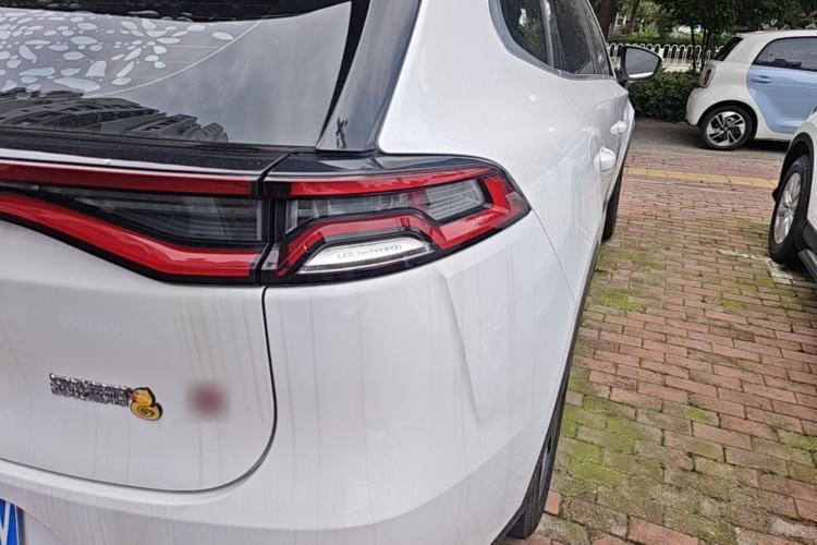 Used BYD Tang 2019 2.0T Automatic SmartConnect Luxury Edition 5 Seats China VI Standard Right Rear Taillight