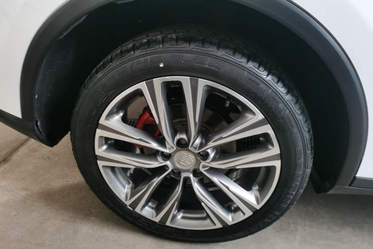 Used BYD Tang 2019 2.0T Automatic SmartConnect Prestige 7-Seater China VI Standard Right Rear Wheel Hub