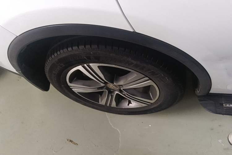 Used BYD Tang 2019 2.0T Automatic SmartConnect Luxury Edition 7 Seats China VI Standard Right Rear Wheel Hub