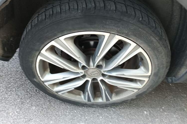 Used BYD Tang 2019 2.0T Automatic SmartConnect Luxury 7-Seater China VI Standard Right Rear Wheel Hub