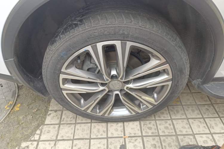 Used BYD Tang 2019 2.0T Automatic SmartConnect Prestige 5-Seater China VI Standard Right Rear Wheel Hub