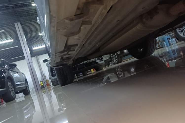 Used BYD Tang 2019 2.0T Automatic SmartConnect Luxury Version 5 Seats China VI Standard Right Side Sill