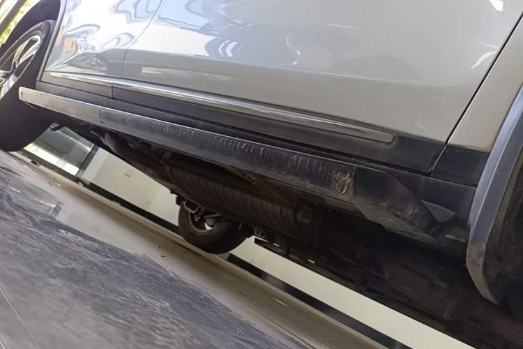Used BYD Tang 2019 2.0T Automatic SmartConnect Luxury Edition 7 Seats China VI Standard Right Side Sill