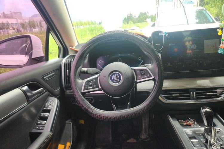 Used BYD Tang 2019 2.0T Automatic SmartConnect Luxury 7-Seater China VI Standard Steering Wheel