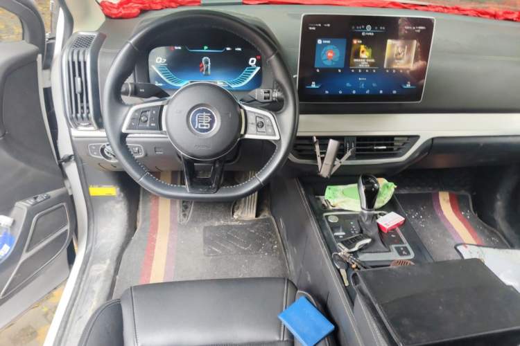 Used BYD Tang 2019 2.0T Automatic SmartConnect Luxury 7-Seater China VI Standard Steering Wheel