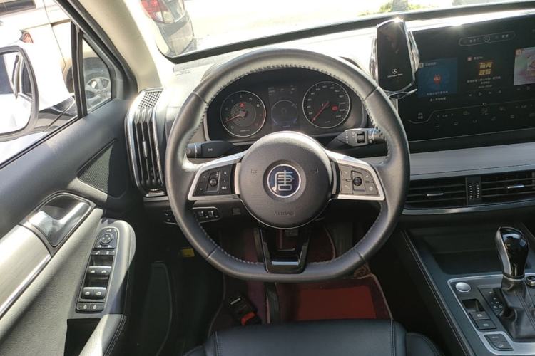 Used BYD Tang 2019 2.0T Automatic SmartConnect Prestige 5-Seater China VI Standard Steering Wheel