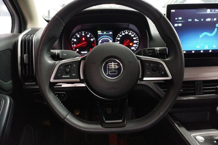 Used BYD Tang 2019 2.0T Automatic SmartConnect Luxury Edition 7 Seats China VI Standard Steering Wheel