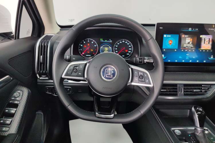 Used BYD Tang 2019 2.0T Automatic SmartConnect Luxury Edition 5 Seats China VI Standard Steering Wheel