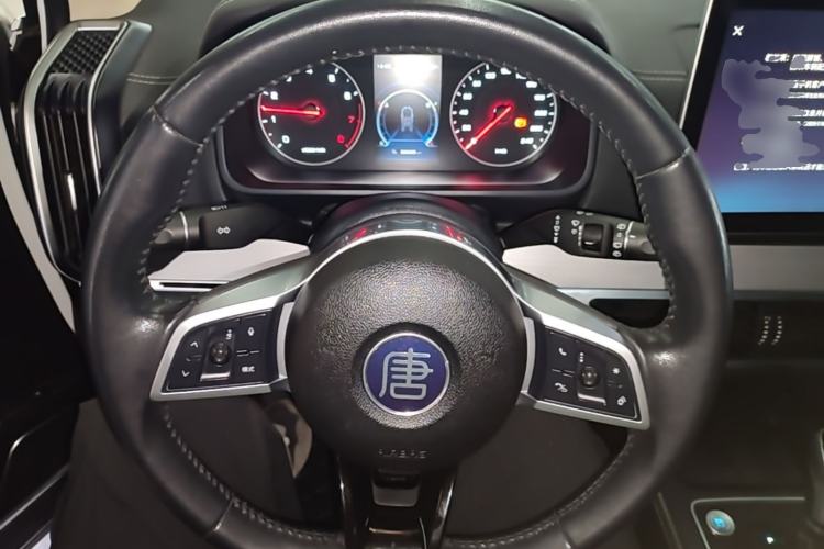 Used BYD Tang 2019 2.0T Automatic SmartConnect Luxury Edition 7 Seats China VI Standard Steering Wheel