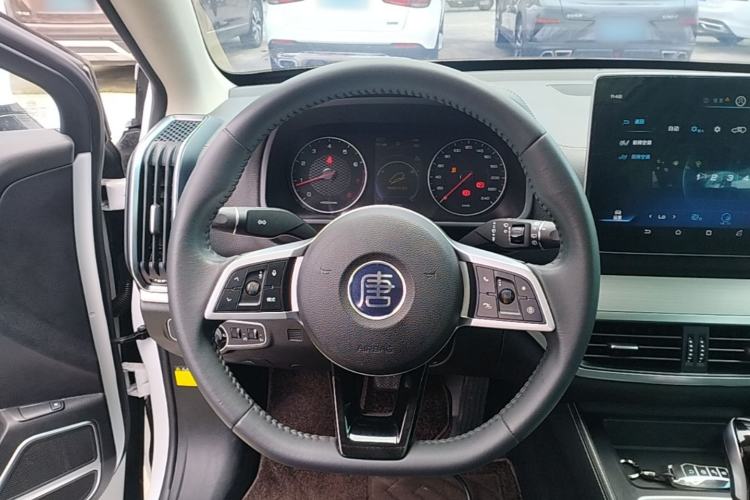 Used BYD Tang 2019 2.0T Automatic SmartConnect Prestige 7-Seater China VI Standard Steering Wheel