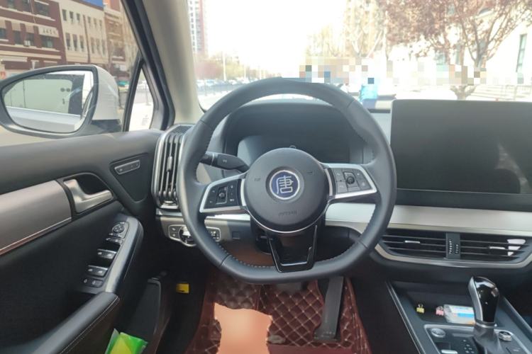 Used BYD Tang 2019 2.0T Automatic SmartConnect Luxury 7-Seater China VI Standard Steering Wheel