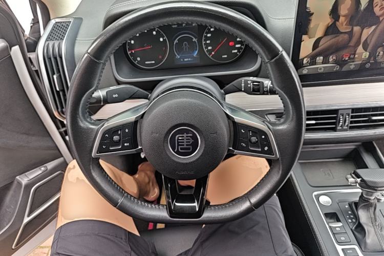 Used BYD Tang 2019 2.0T Automatic SmartConnect Luxury Edition 5 Seats China VI Standard Steering Wheel
