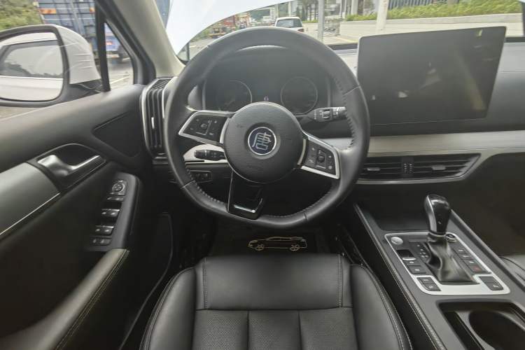 Used BYD Tang 2019 2.0T Automatic SmartConnect Prestige 5-Seater China VI Standard Steering Wheel