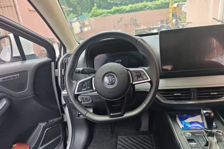 Used BYD Tang 2019 2.0T Automatic SmartConnect Luxury 7-Seater China VI Standard Steering Wheel