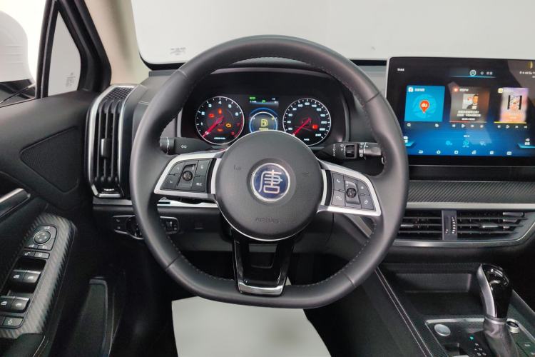 Used BYD Tang 2019 2.0T Automatic SmartConnect Luxury Edition 5 Seats China VI Standard Steering Wheel