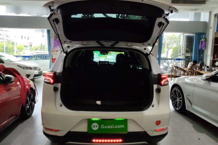 Used BYD Tang 2019 2.0T Automatic SmartConnect Prestige 5-Seater China VI Standard Trunk