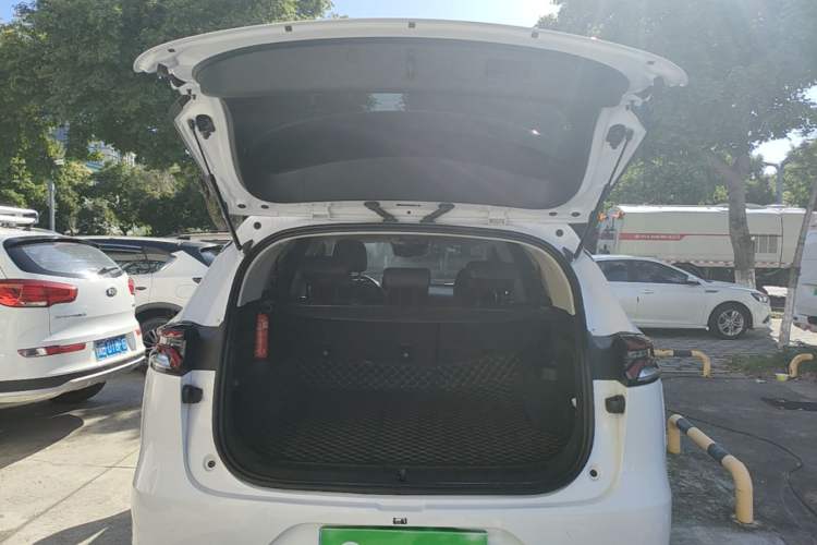 Used BYD Tang 2019 2.0T Automatic SmartConnect Prestige 5-Seater China VI Standard Trunk